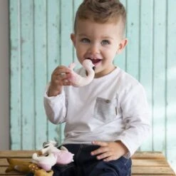 Anneau De Dentition Bracelet En Latex D'hévéa Flamant Rose -Bébé Rêves Promos Magasin anneau de dentition bracelet en latex d hevea flamant rose 4