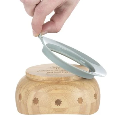 LÄSSIG Bol Ventouse En Bois De Bambou Little Chums Chat 3 LÄSSIG Bol Ventouse En Bois De Bambou Little Chums Chat – Image 3