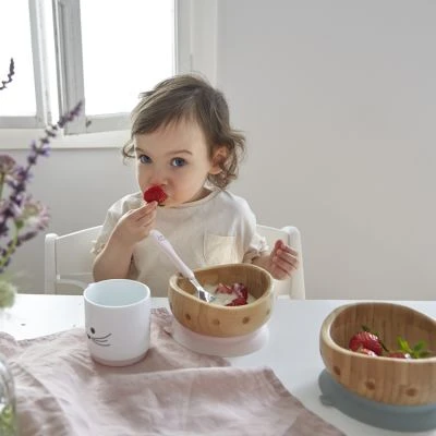 LÄSSIG Bol Ventouse En Bois De Bambou Little Chums Chat 4 LÄSSIG Bol Ventouse En Bois De Bambou Little Chums Chat – Image 4