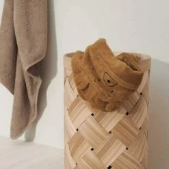 Liewood Cape De Bain Albert Mr Bear Golden Caramel (70 X 70 Cm) -Bébé Rêves Promos Magasin cape de bain albert mr bear golden caramel 70 x 70 cm 3