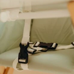 Chaise Haute Pliable Traveller En Bois Naturel Et Blanc Avec Tablette 16 Chaise Haute Pliable Traveller En Bois Naturel Et Blanc Avec Tablette -Bébé Rêves Promos Magasin chaise haute pliable traveller en bois naturel et blanc avec tablette 8