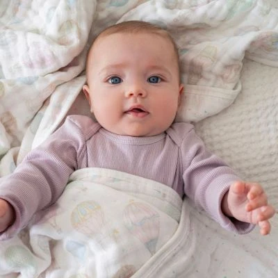 Aden + Anais Couverture En Coton Bio Above The Clouds In The Sky (120 X 120 Cm) 2 Aden + Anais Couverture En Coton Bio Above The Clouds In The Sky (120 X 120 Cm) – Image 2