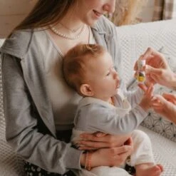 Huile De Massage Bio Premières Dents (10 Ml) -Bébé Rêves Promos Magasin huile de massage bio premieres dents 10 ml 5