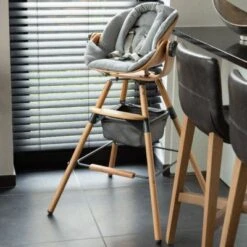 Childhome Kit De Pieds Longs Pour Chaise Haute Evolu + Repose-pieds En Bois Naturel Gris -Bébé Rêves Promos Magasin kit de pieds longs pour chaise haute evolu repose pieds en bois naturel gris 5