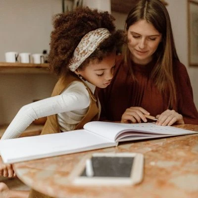 Livre Souvenirs D'école En Lin (8 Périodes Scolaires) 2 Livre Souvenirs D'école En Lin (8 Périodes Scolaires) – Image 2