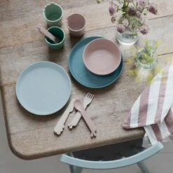 Done By Deer Lot De 2 Gobelets Kiddish Croco Bleu -Bébé Rêves Promos Magasin lot de 2 gobelets kiddish croco bleu 4