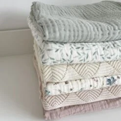 Cam Cam Copenhagen Lot De 2 Langes En Coton Bio Pressed Leaves (70 X 70 Cm) -Bébé Rêves Promos Magasin lot de 2 langes en coton bio pressed leaves 70 x 70 cm 3