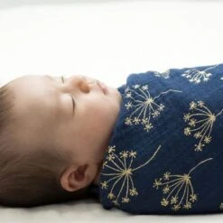 Aden + Anais Lot De 3 Maxi Langes Métalliques Gold Deco (120 X 120 Cm) -Bébé Rêves Promos Magasin lot de 3 maxi langes metalliques gold deco 120 x 120 cm 6