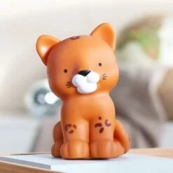 A Little Lovely Company Petite Veilleuse Léopard (13 Cm) -Bébé Rêves Promos Magasin petite veilleuse leopard 13 cm 6