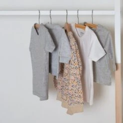 Childhome Portant à Vêtements Enfant Tipi -Bébé Rêves Promos Magasin portant a vetements enfant tipi 7