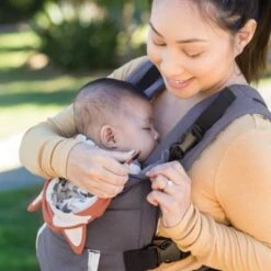 Infantino Porte-bébé Cuddle Up Fox Avec Capuche -Bébé Rêves Promos Magasin porte bebe cuddle up fox avec capuche 7