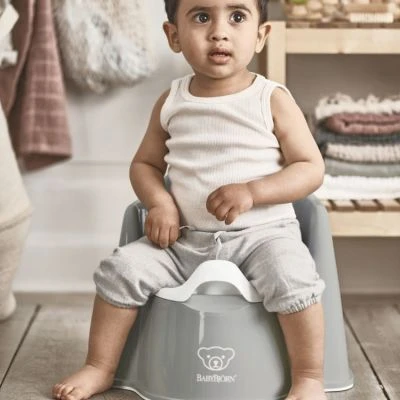 BabyBjörn Pot Bébé Fauteuil Gris Et Blanc 2 BabyBjörn Pot Bébé Fauteuil Gris Et Blanc – Image 2