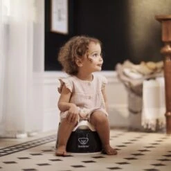 BabyBjörn Pot Bébé Smart Noir Et Blanc -Bébé Rêves Promos Magasin pot bebe smart noir et blanc 3