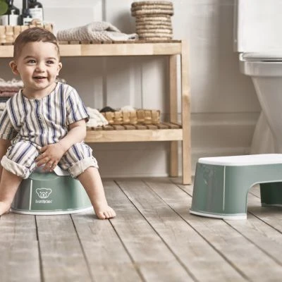 BabyBjörn Pot Bébé Smart Vert Profond Et Blanc 3 BabyBjörn Pot Bébé Smart Vert Profond Et Blanc – Image 3