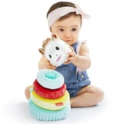 Sophie La Girafe Pyramide En Tissu Sweet Pyramid -Bébé Rêves Promos Magasin pyramide en tissu sweet pyramid 3