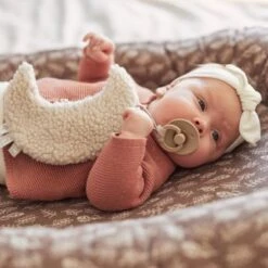 Jollein Réducteur De Lit Babynest Meadow Chestnut -Bébé Rêves Promos Magasin reducteur de lit babynest meadow chestnut 5