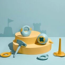 Quut Seau Rond Mini Ballo Bleu Et Jaune Banane (1,7 L) 5 Quut Seau Rond Mini Ballo Bleu Et Jaune Banane (1,7 L) -Bébé Rêves Promos Magasin seau rond mini ballo bleu et jaune banane 1 7 l 3