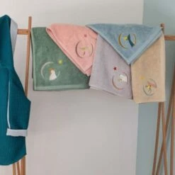 Serviette De Bain Bleue Renard Personnalisable (50 X 100 Cm) -Bébé Rêves Promos Magasin serviette de bain bleue renard personnalisable 50 x 100 cm 4