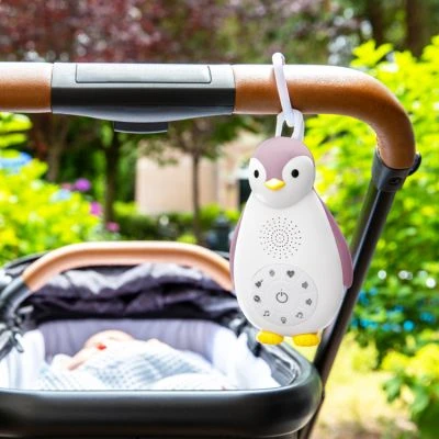 ZAZU Veilleuse Musicale Nomade Zoë Le Pingouin Rose 2 ZAZU Veilleuse Musicale Nomade Zoë Le Pingouin Rose – Image 2